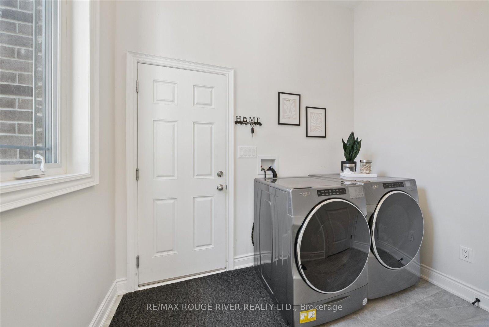 Photo 13 of 1093 Rippingale Trail, Peterborough, Northcrest Ward 5 — HOMEH