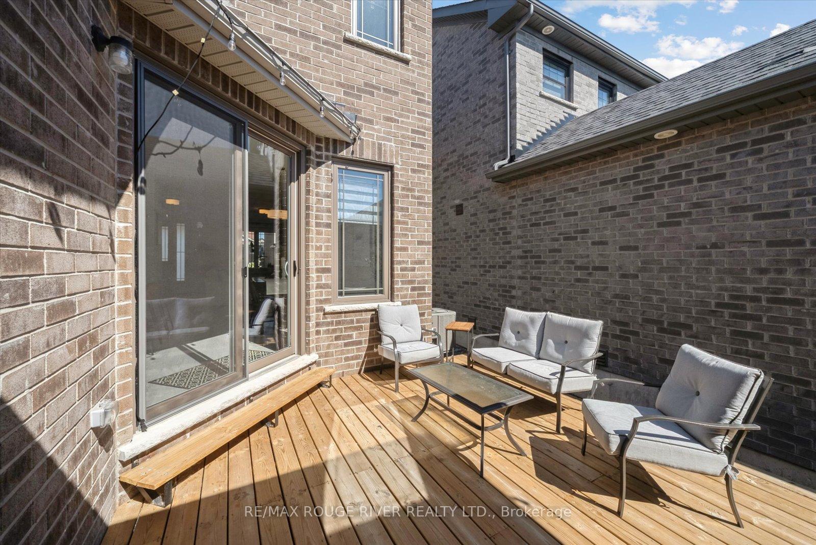 Photo 21 of 1093 Rippingale Trail, Peterborough, Northcrest Ward 5 — HOMEH