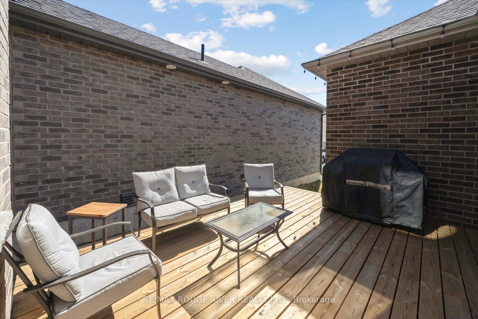 Photo 22 of 1093 Rippingale Trail, Peterborough, Northcrest Ward 5 — HOMEH