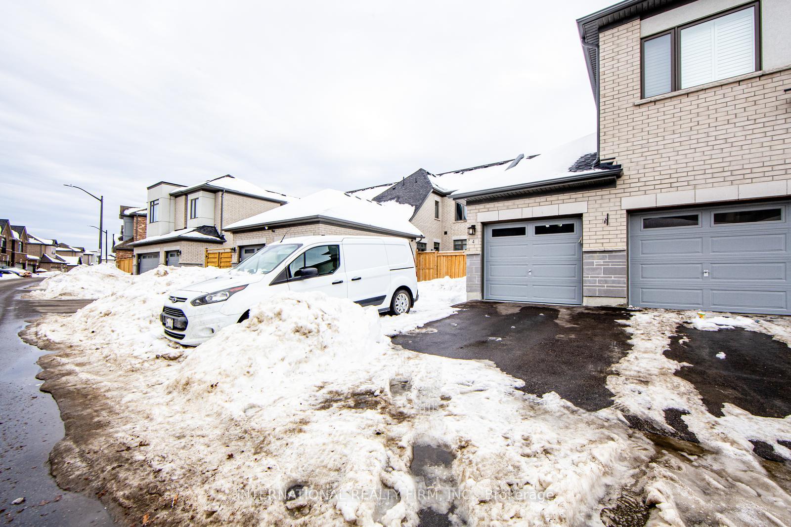 Photo 38 of 4 Hahn Street, Whitby, Rural Whitby — HOMEH