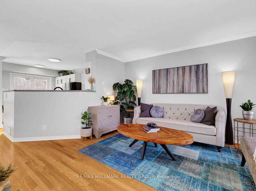 Photo 6 of 464 Lawler Crescent, Ottawa, Chatelaine Village — HOMEH