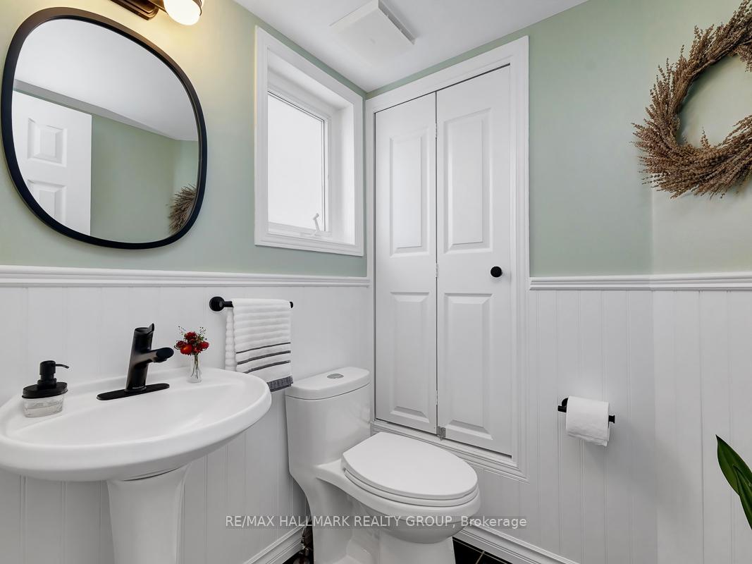 Photo 14 of 464 Lawler Crescent, Ottawa, Chatelaine Village — HOMEH