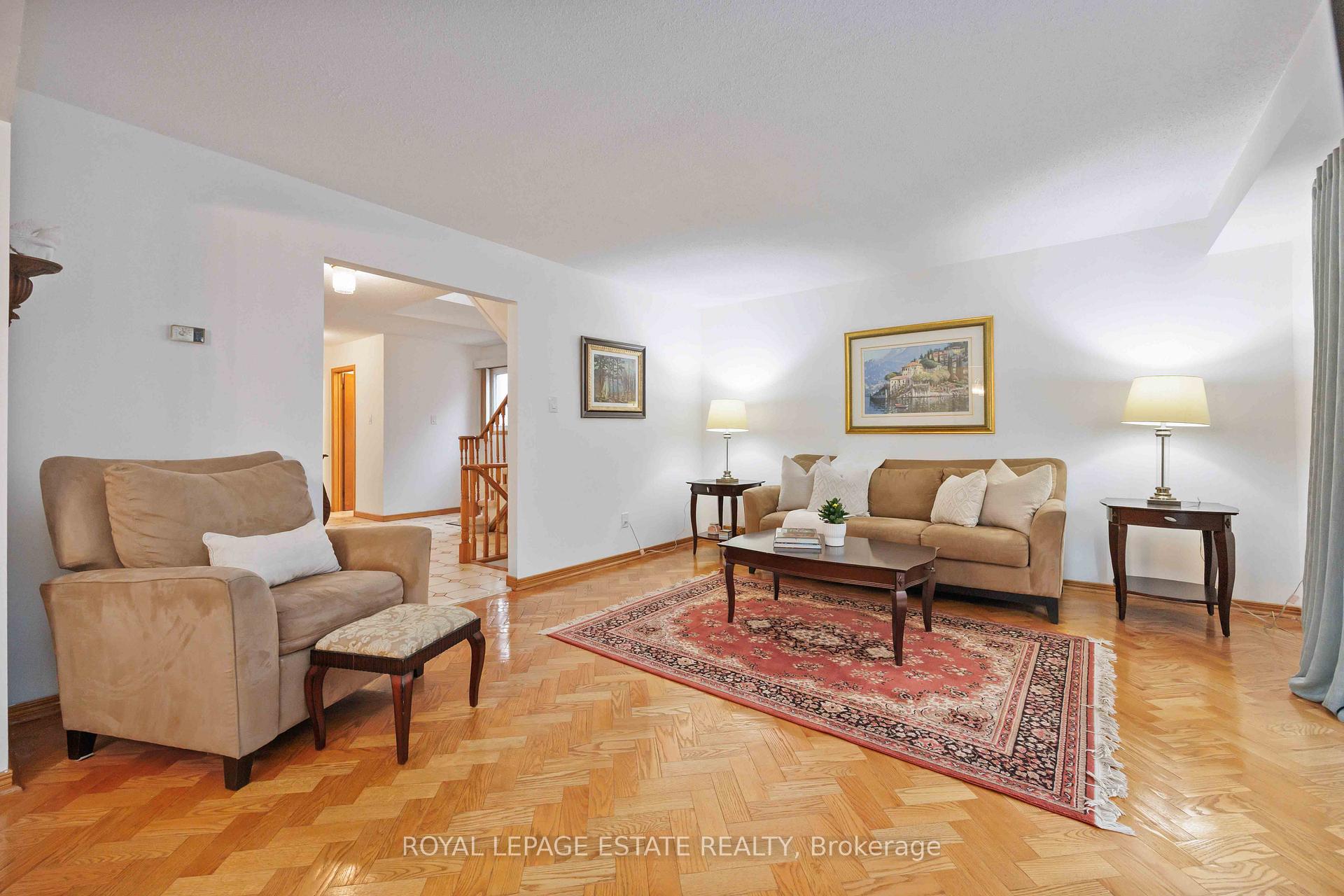 Photo 15 of 124 Glen Shields Avenue, Vaughan, Glen Shields — HOMEH