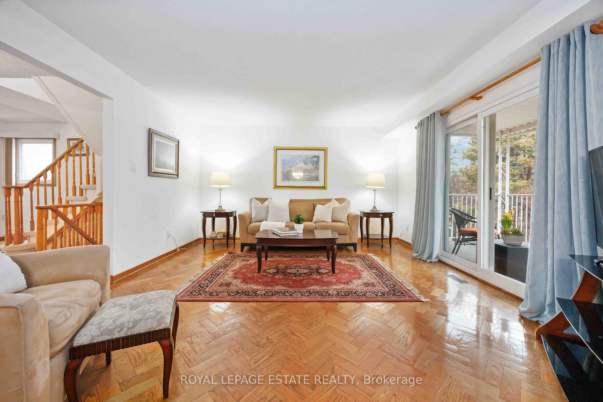 Photo 16 of 124 Glen Shields Avenue, Vaughan, Glen Shields — HOMEH