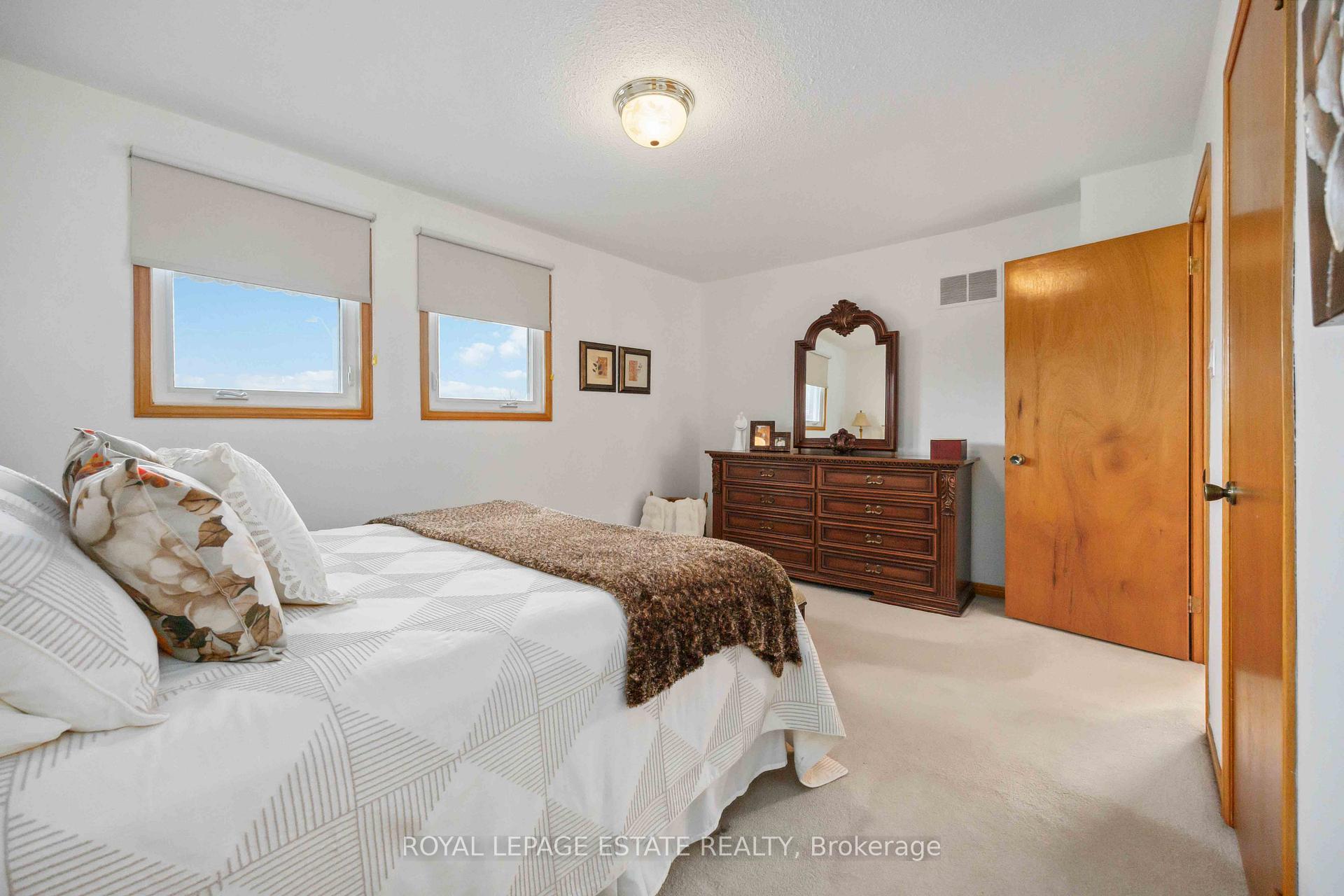 Photo 31 of 124 Glen Shields Avenue, Vaughan, Glen Shields — HOMEH