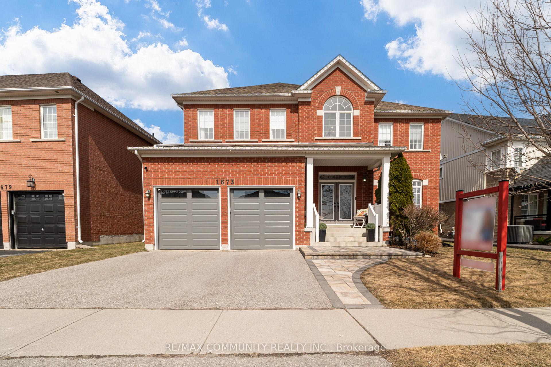 Photo 1 of 1673 Ballantrae Drive, Oshawa, Taunton — HOMEH