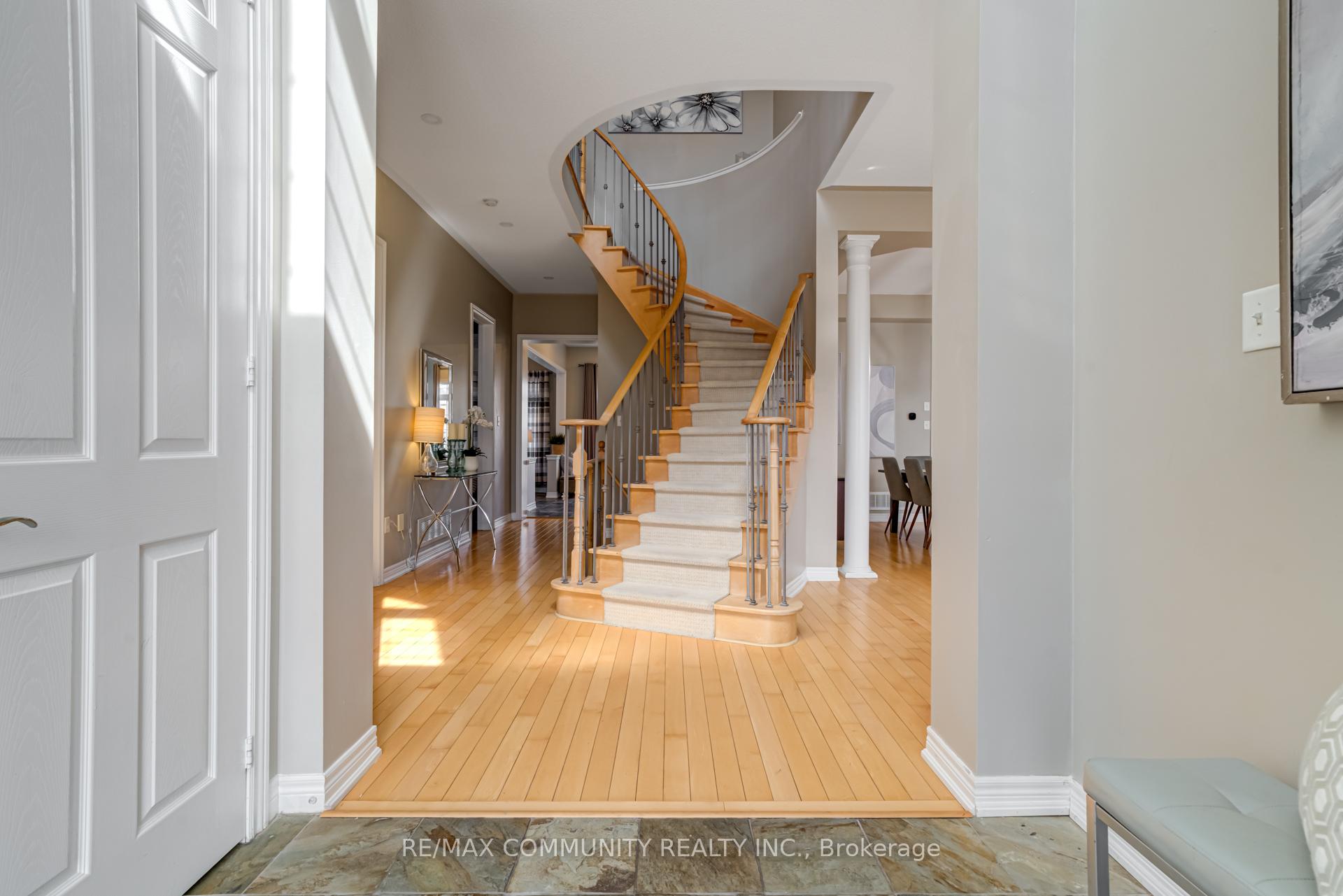 Photo 3 of 1673 Ballantrae Drive, Oshawa, Taunton — HOMEH