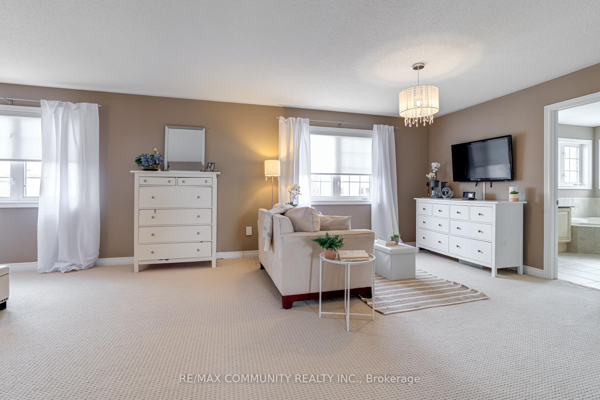 Photo 17 of 1673 Ballantrae Drive, Oshawa, Taunton — HOMEH
