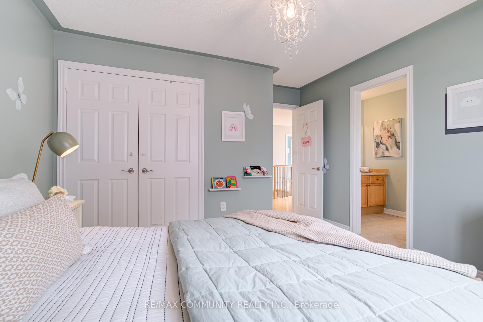 Photo 25 of 1673 Ballantrae Drive, Oshawa, Taunton — HOMEH