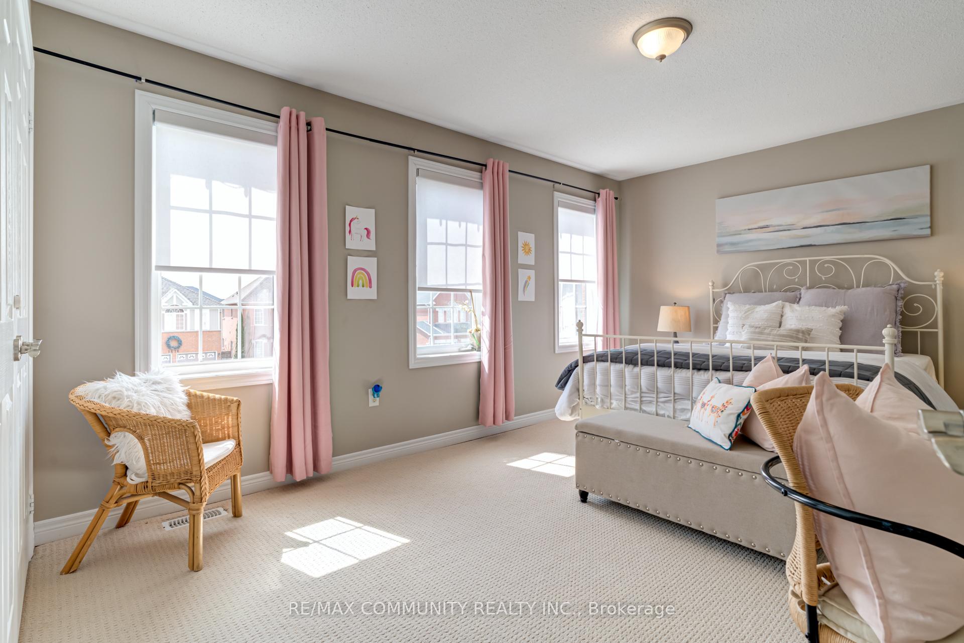 Photo 26 of 1673 Ballantrae Drive, Oshawa, Taunton — HOMEH