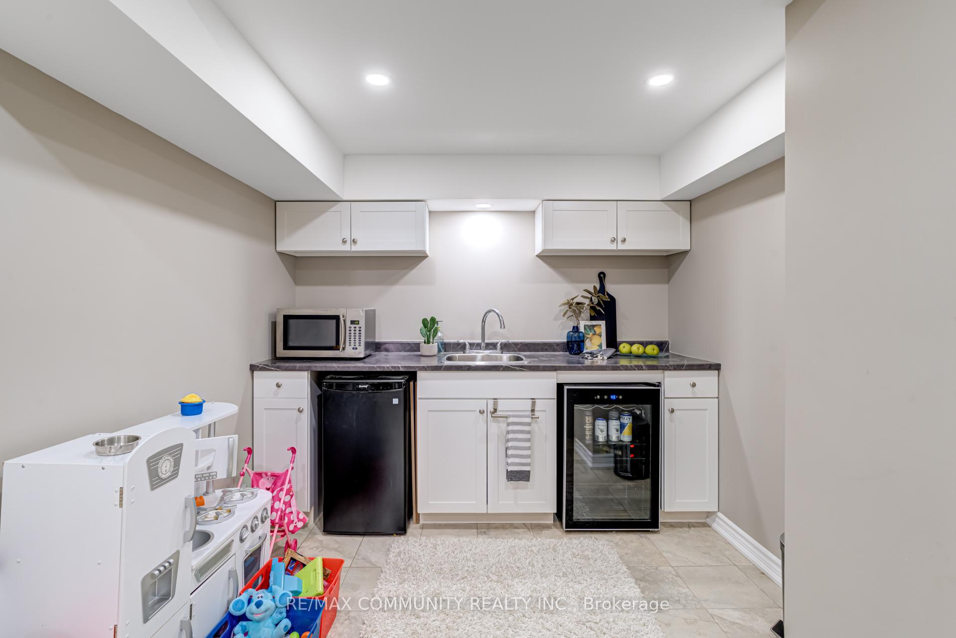 Photo 33 of 1673 Ballantrae Drive, Oshawa, Taunton — HOMEH