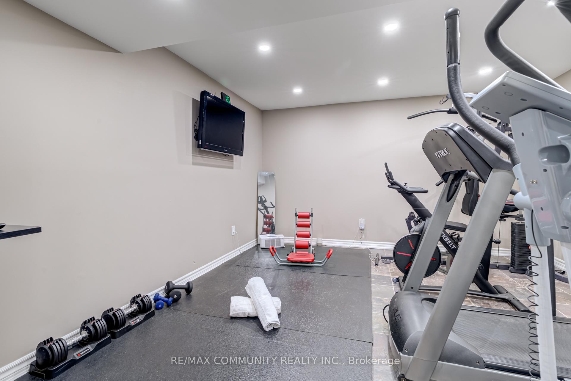 Photo 35 of 1673 Ballantrae Drive, Oshawa, Taunton — HOMEH