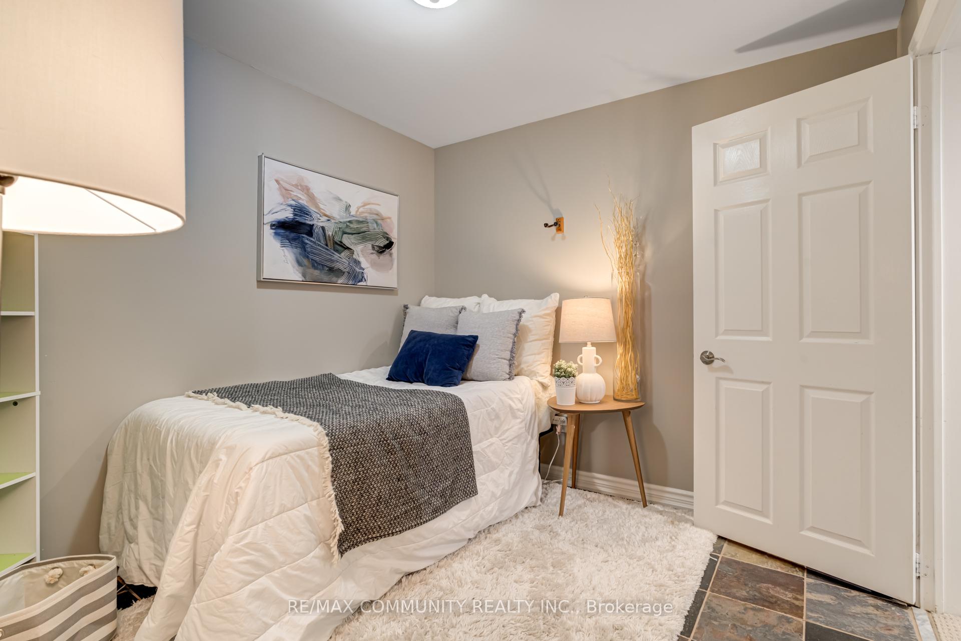 Photo 37 of 1673 Ballantrae Drive, Oshawa, Taunton — HOMEH