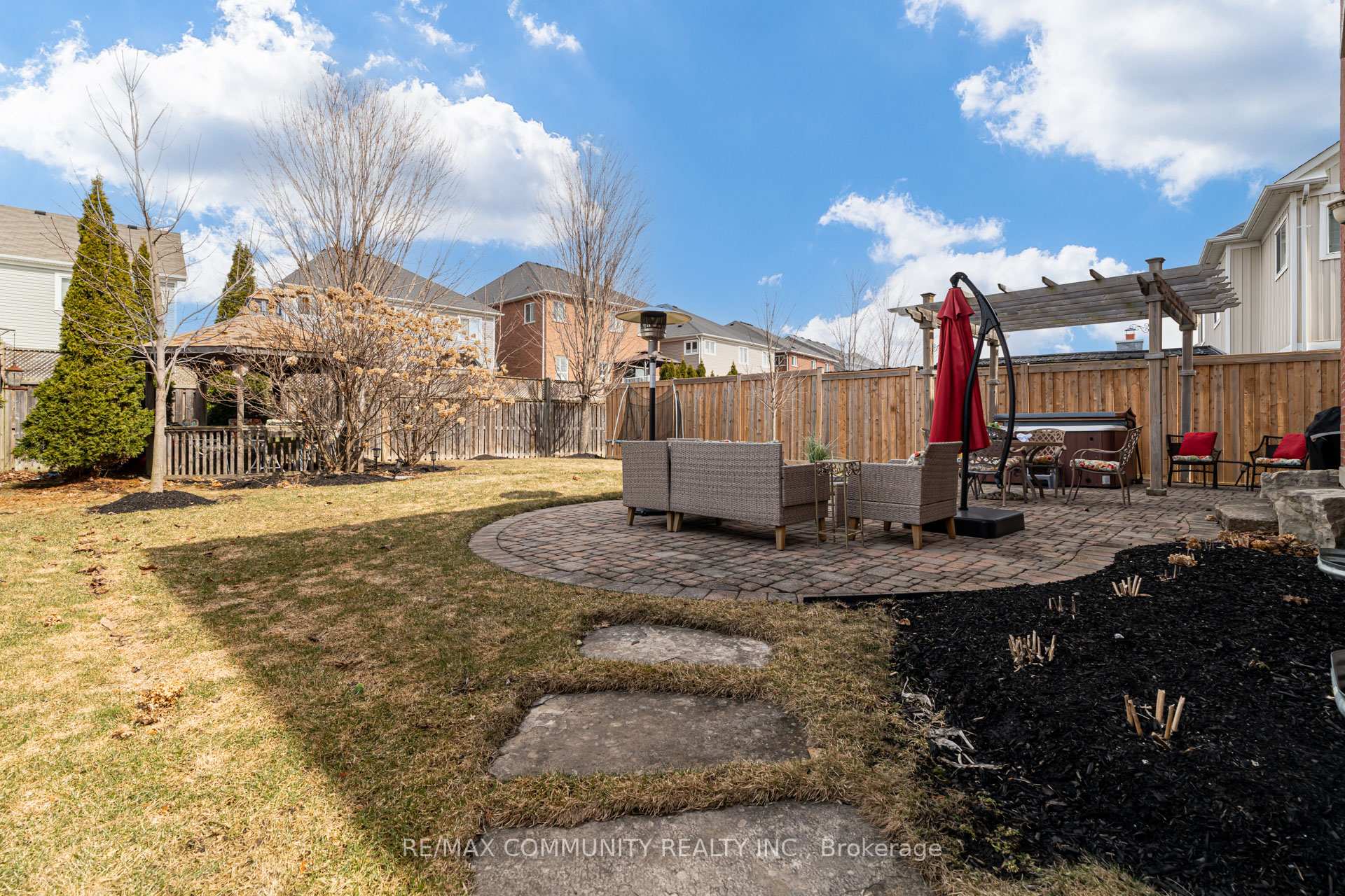 Photo 39 of 1673 Ballantrae Drive, Oshawa, Taunton — HOMEH