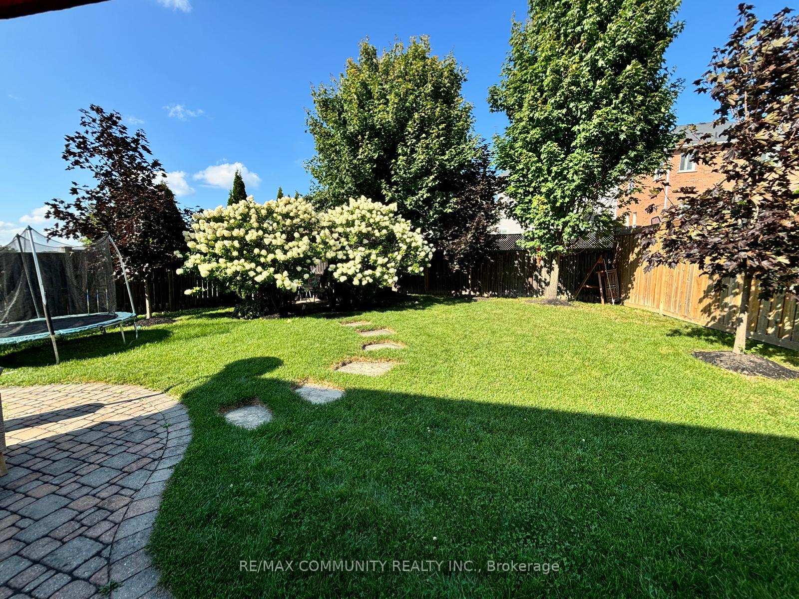 Photo 45 of 1673 Ballantrae Drive, Oshawa, Taunton — HOMEH