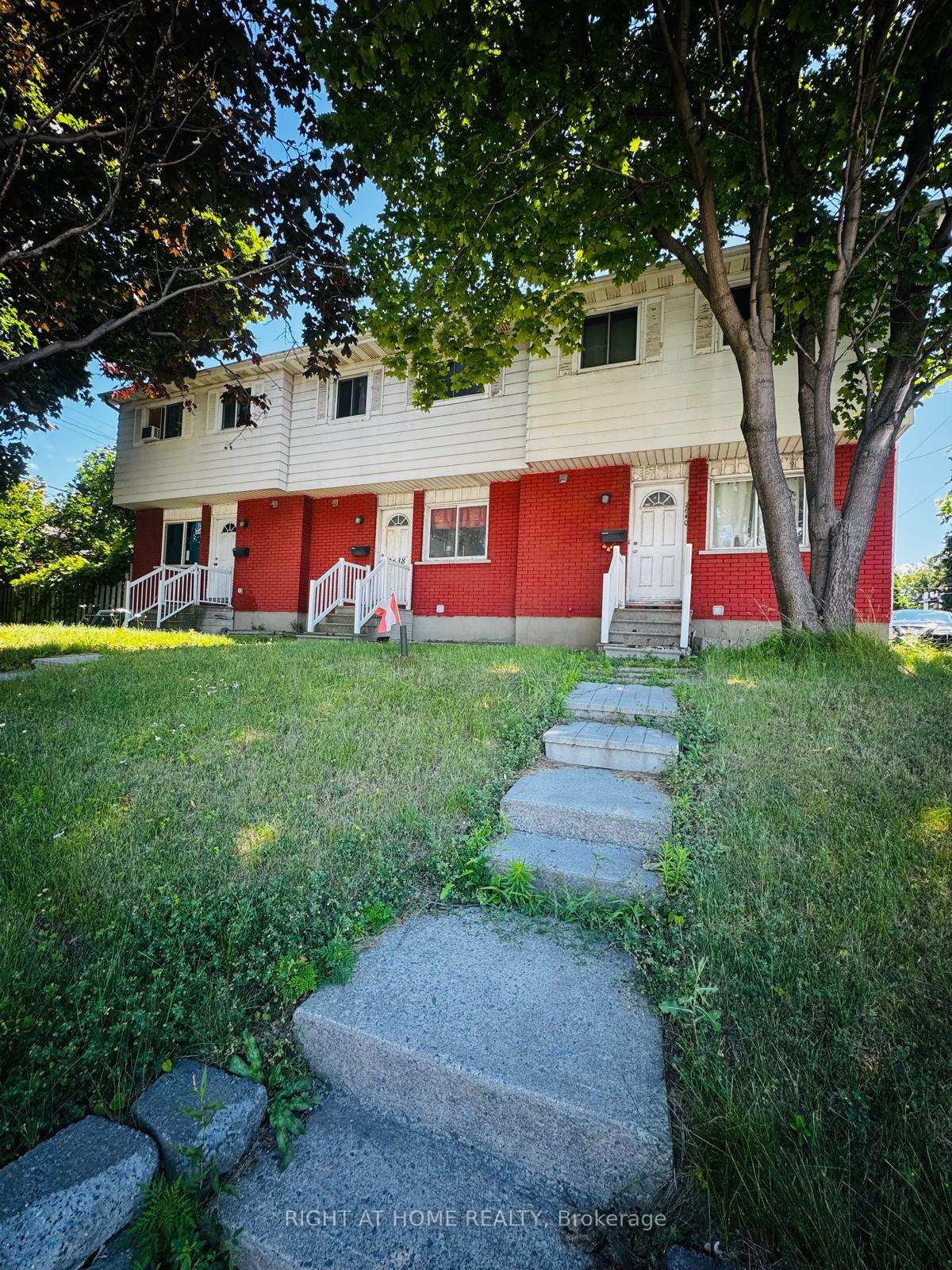 Front of 2636,2638,2640 Carling Avenue