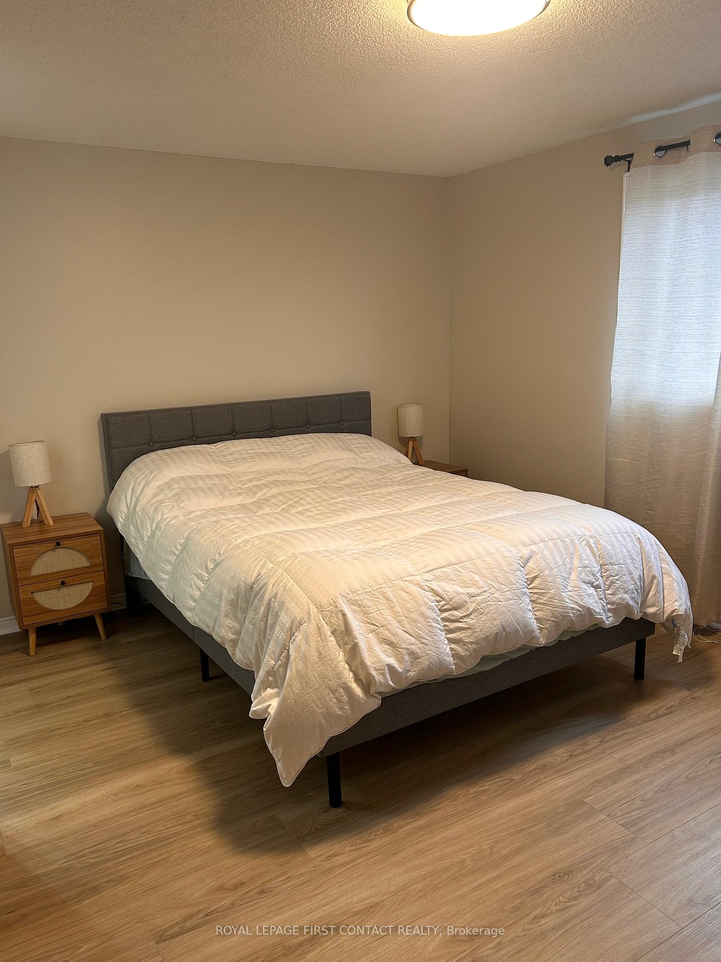 Photo 15 of 13 Lee Crescent, Barrie, Holly — HOMEH