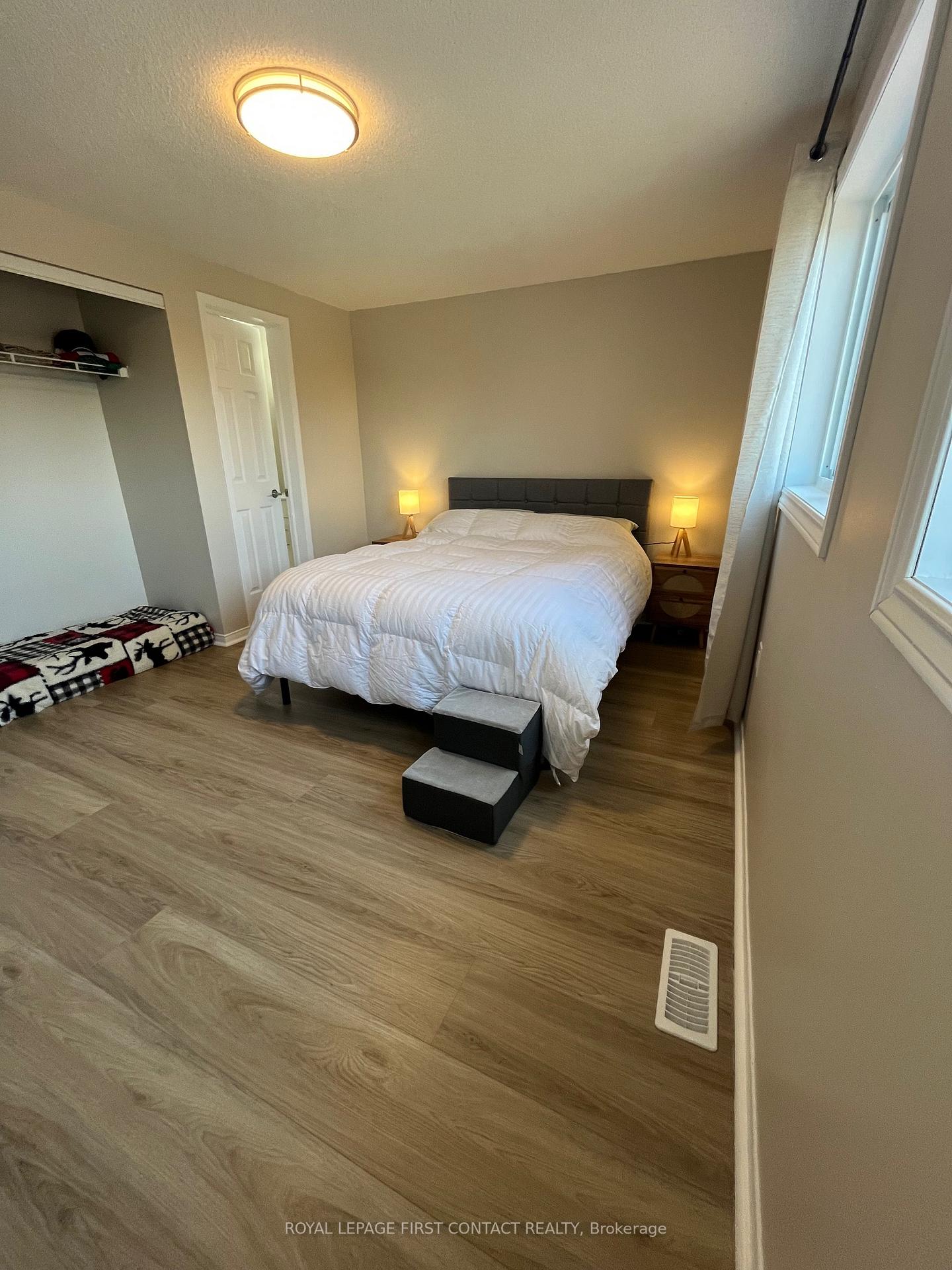 Photo 23 of 13 Lee Crescent, Barrie, Holly — HOMEH