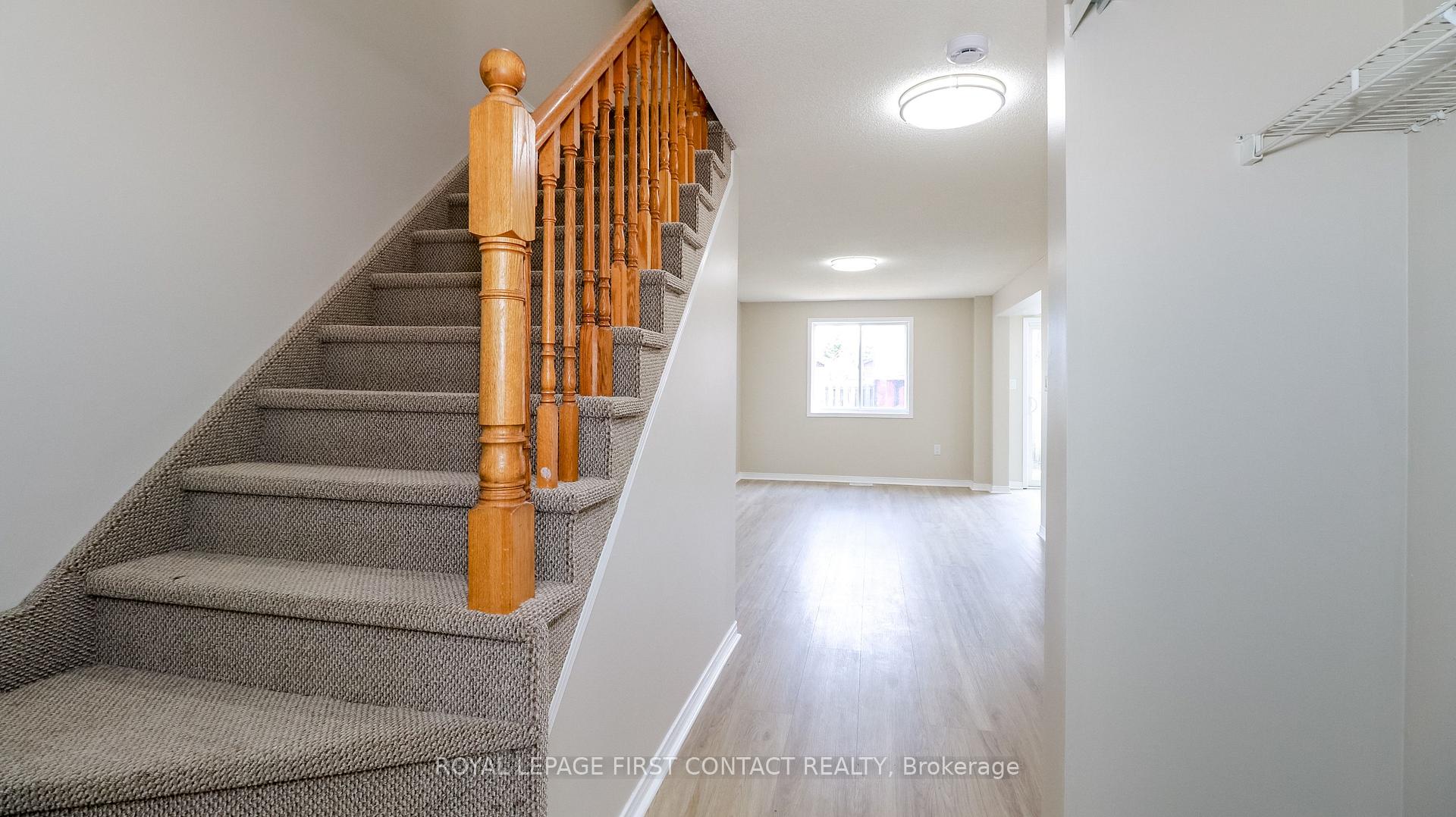 Photo 25 of 13 Lee Crescent, Barrie, Holly — HOMEH