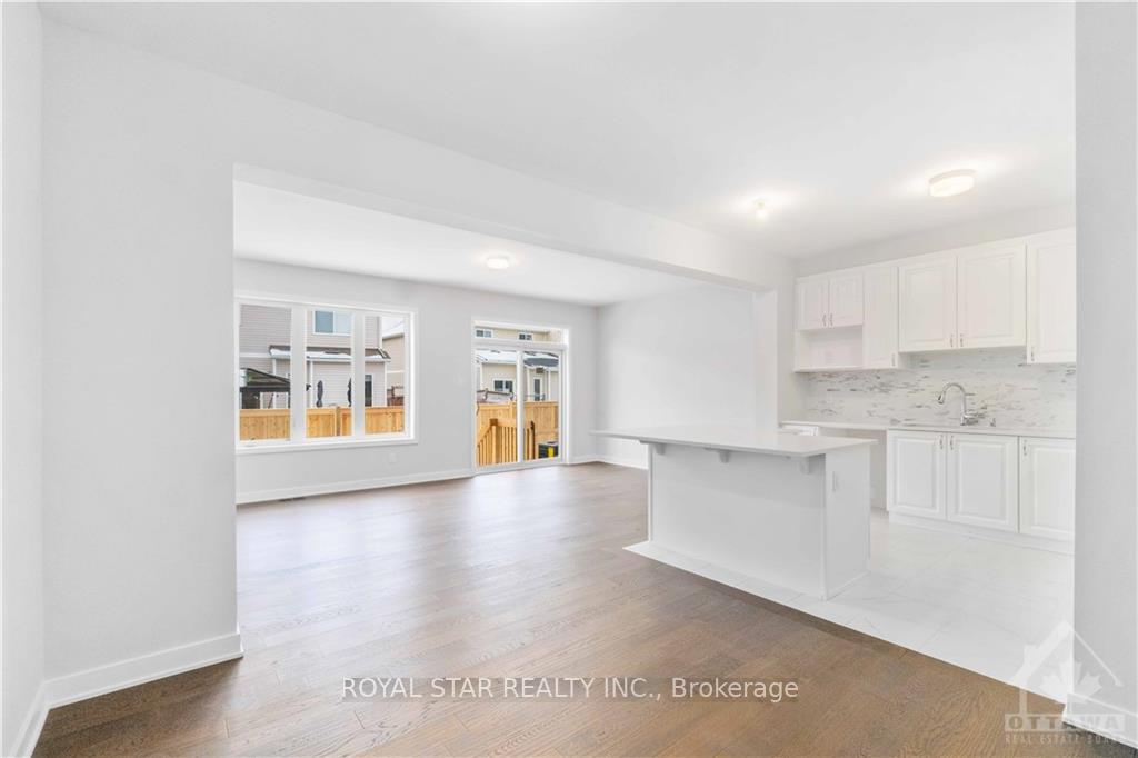 Photo 2 of 2168 Winsome Terrace, Ottawa, Fallingbrook/Gardenway South — HOMEH