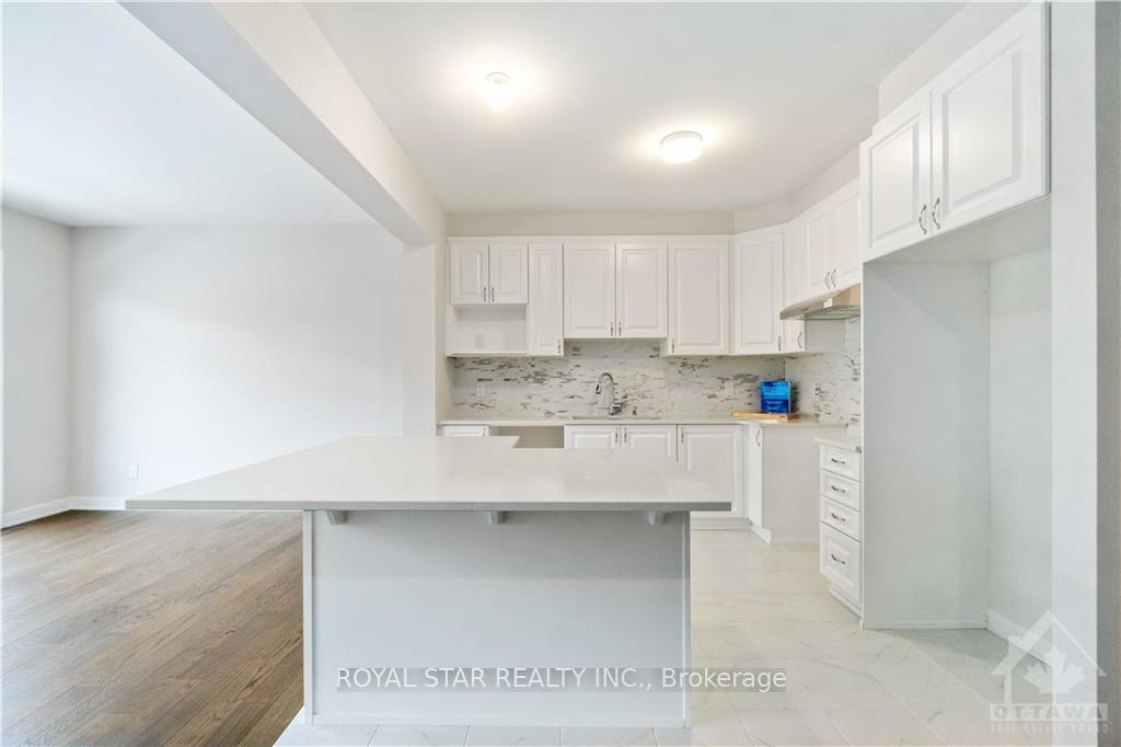 Photo 5 of 2168 Winsome Terrace, Ottawa, Fallingbrook/Gardenway South — HOMEH