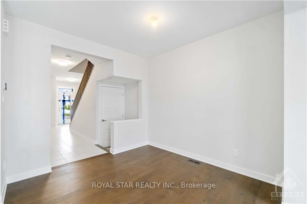 Photo 6 of 2168 Winsome Terrace, Ottawa, Fallingbrook/Gardenway South — HOMEH