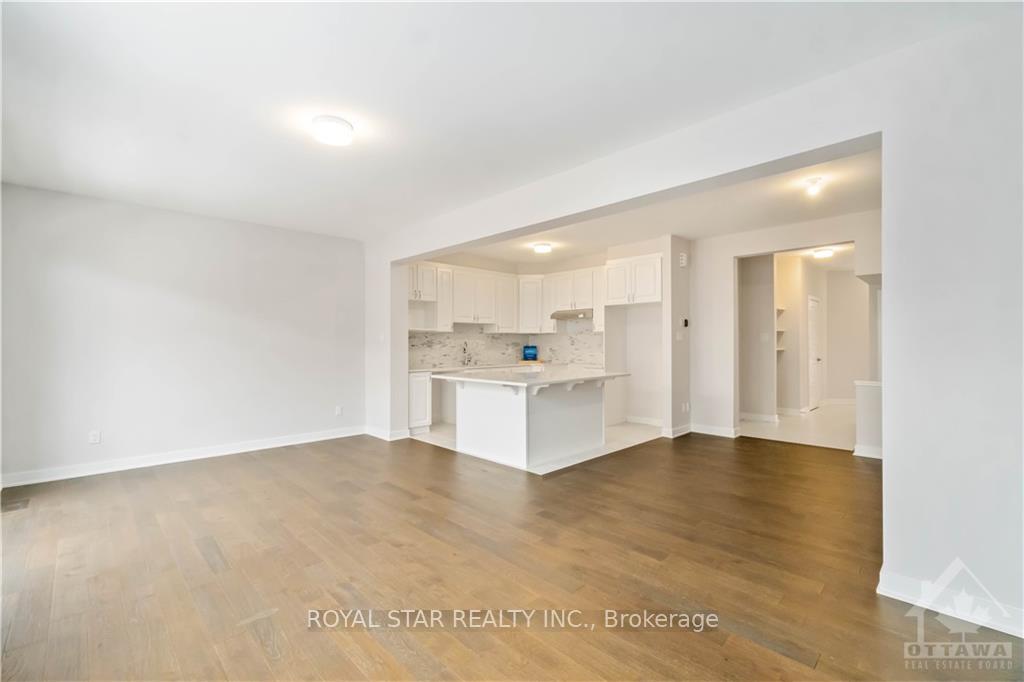Photo 7 of 2168 Winsome Terrace, Ottawa, Fallingbrook/Gardenway South — HOMEH