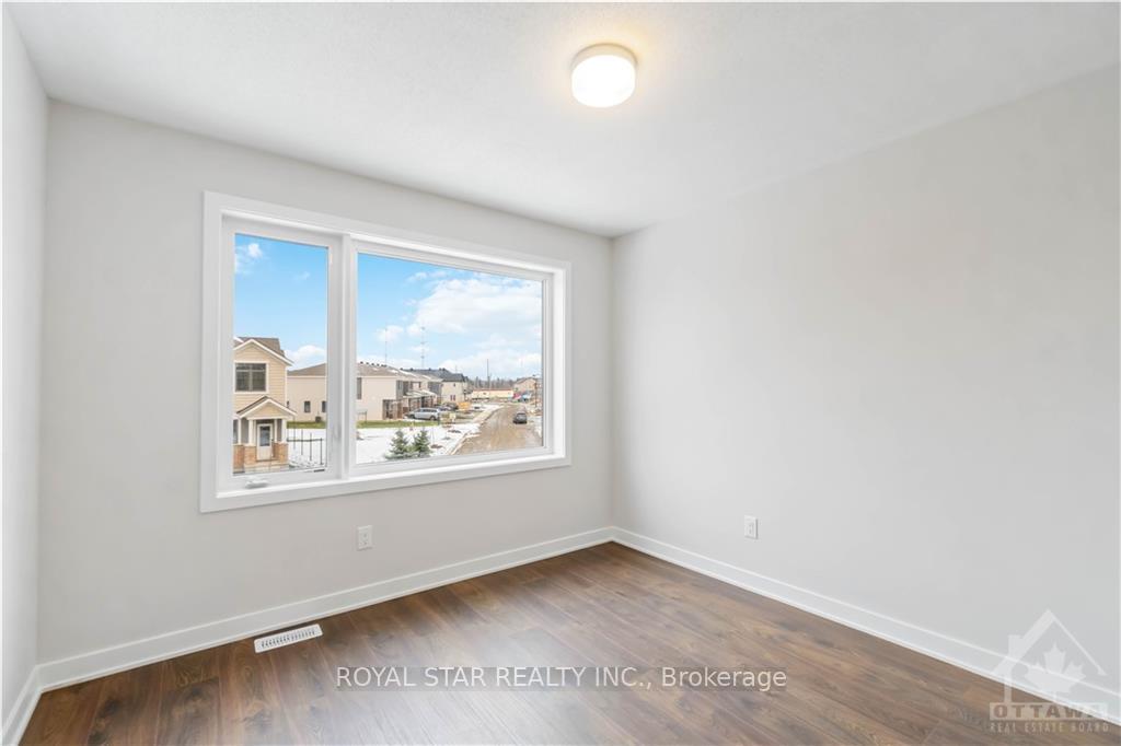 Photo 18 of 2168 Winsome Terrace, Ottawa, Fallingbrook/Gardenway South — HOMEH
