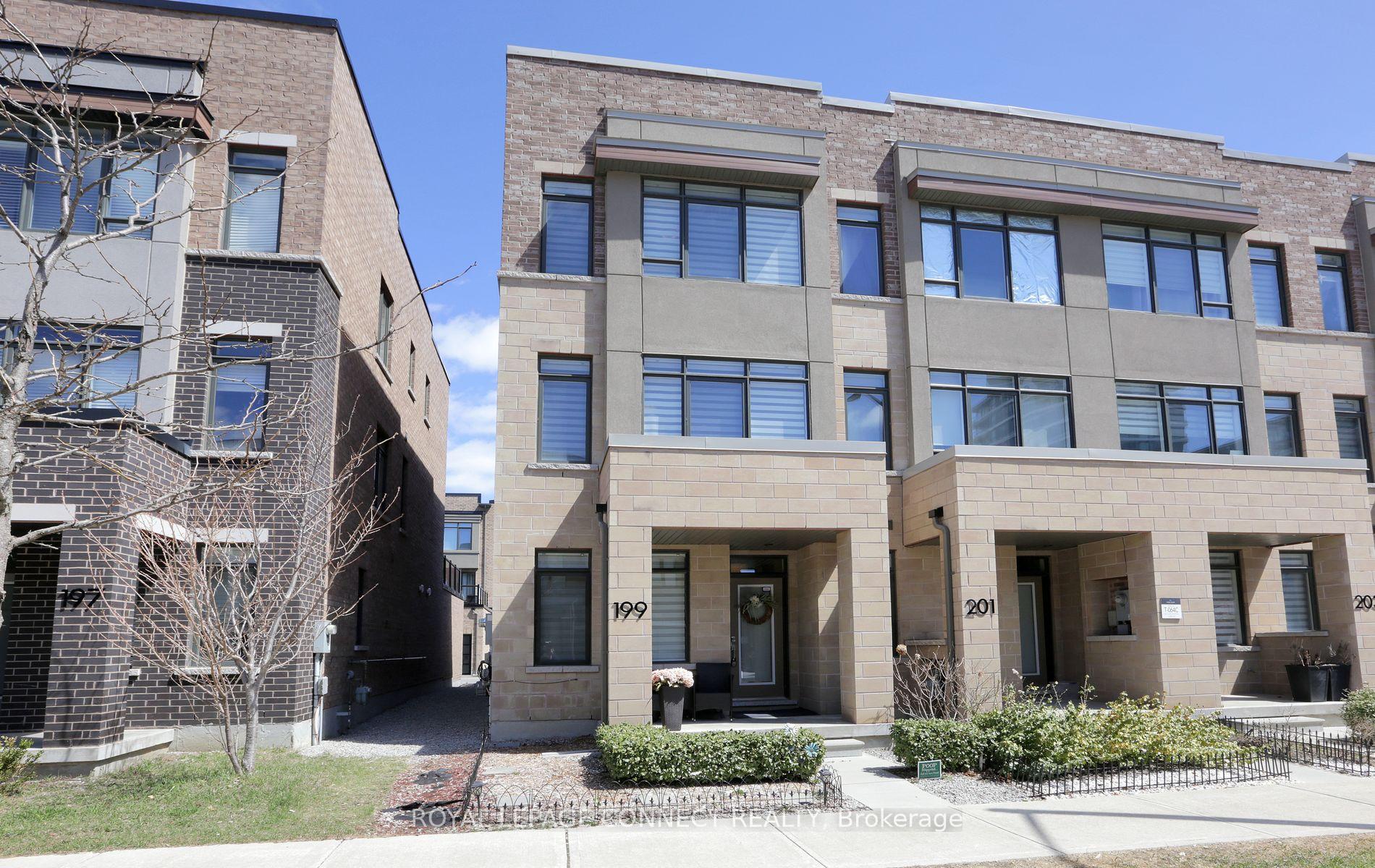 Photo 2 of 199 Salterton Circle, Vaughan, Rural Vaughan — HOMEH