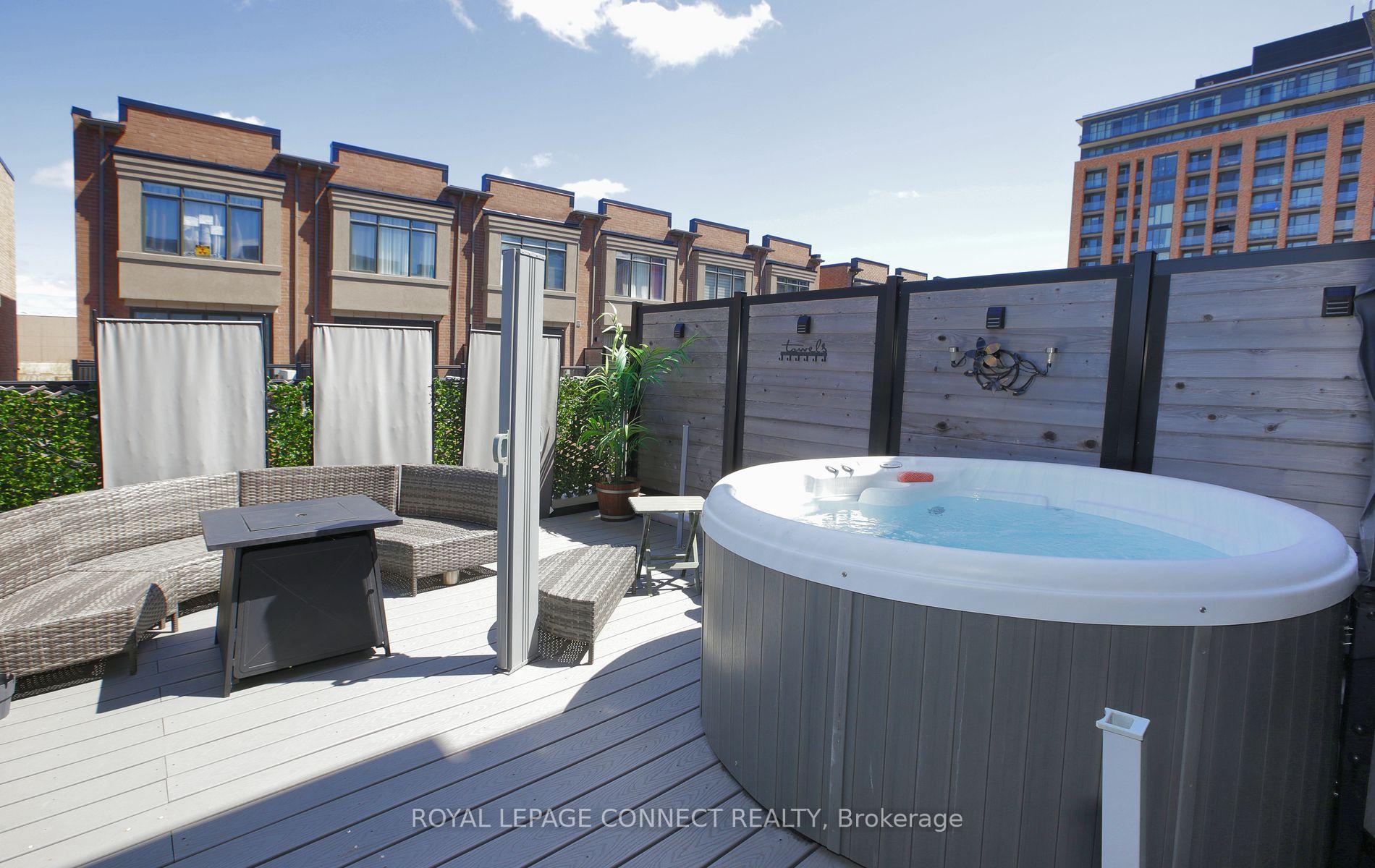 Photo 14 of 199 Salterton Circle, Vaughan, Rural Vaughan — HOMEH
