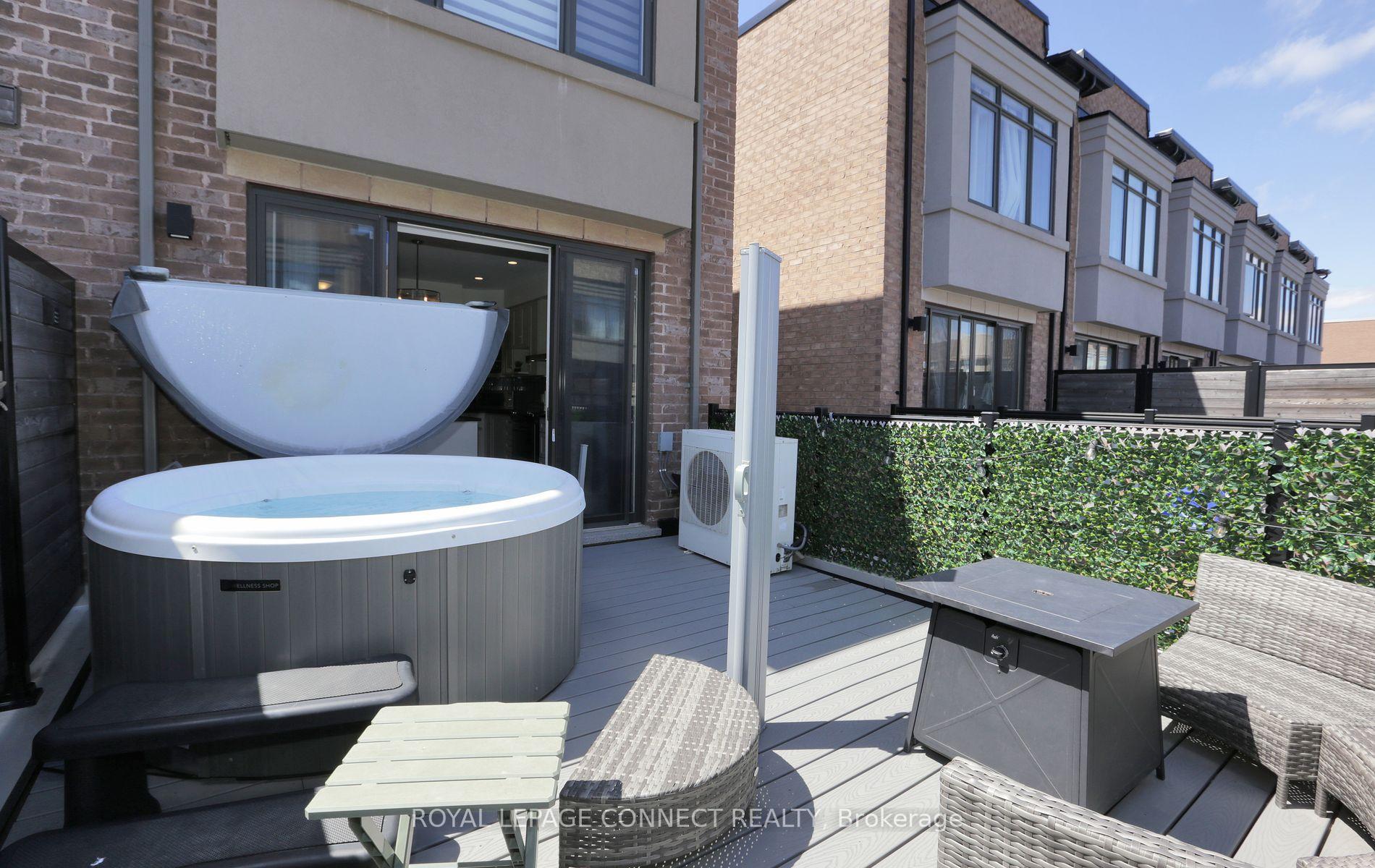 Photo 15 of 199 Salterton Circle, Vaughan, Rural Vaughan — HOMEH
