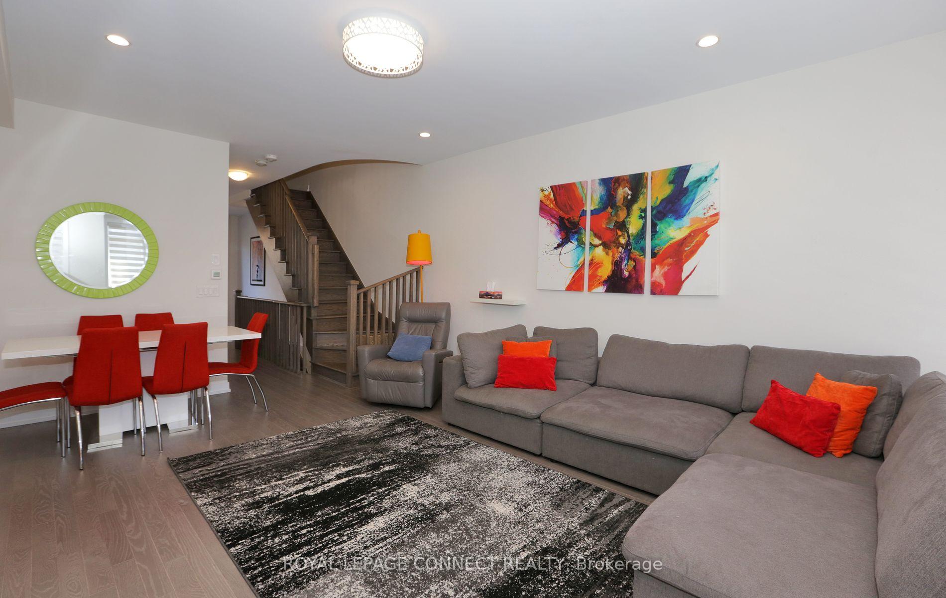 Photo 19 of 199 Salterton Circle, Vaughan, Rural Vaughan — HOMEH