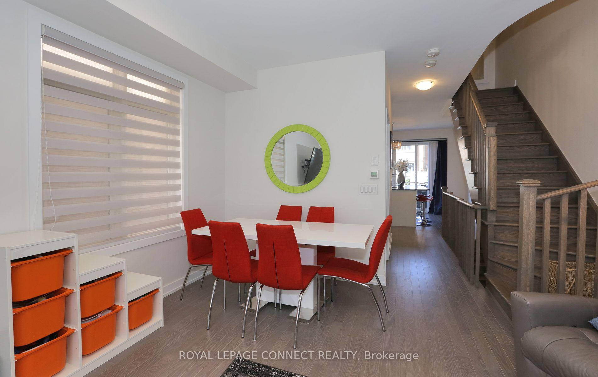 Photo 23 of 199 Salterton Circle, Vaughan, Rural Vaughan — HOMEH