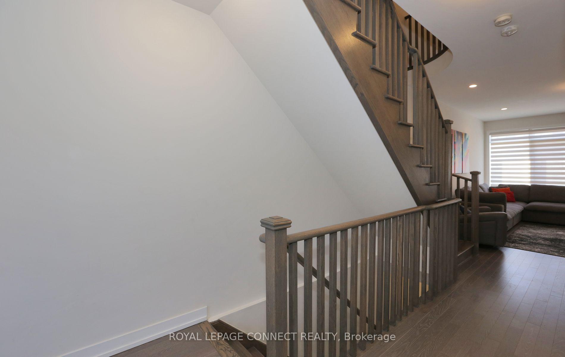 Photo 24 of 199 Salterton Circle, Vaughan, Rural Vaughan — HOMEH