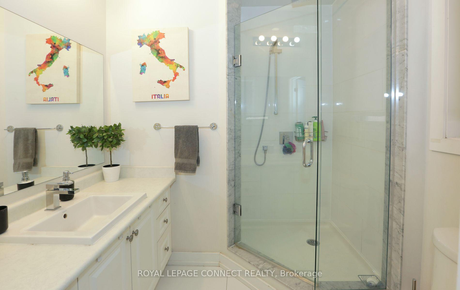 Photo 26 of 199 Salterton Circle, Vaughan, Rural Vaughan — HOMEH