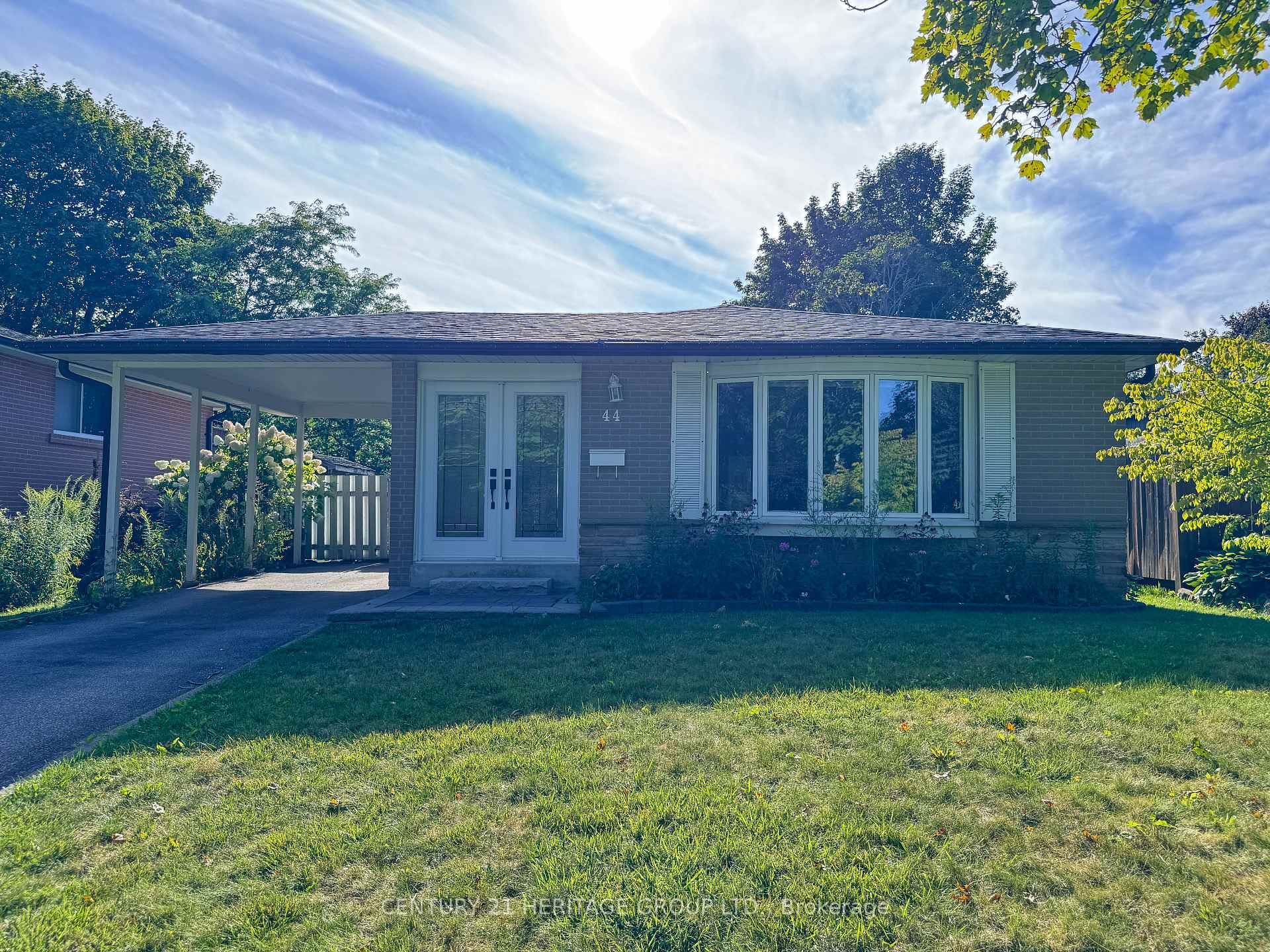 Photo 1 of 44 Devins Drive, Aurora, Aurora Heights — HOMEH