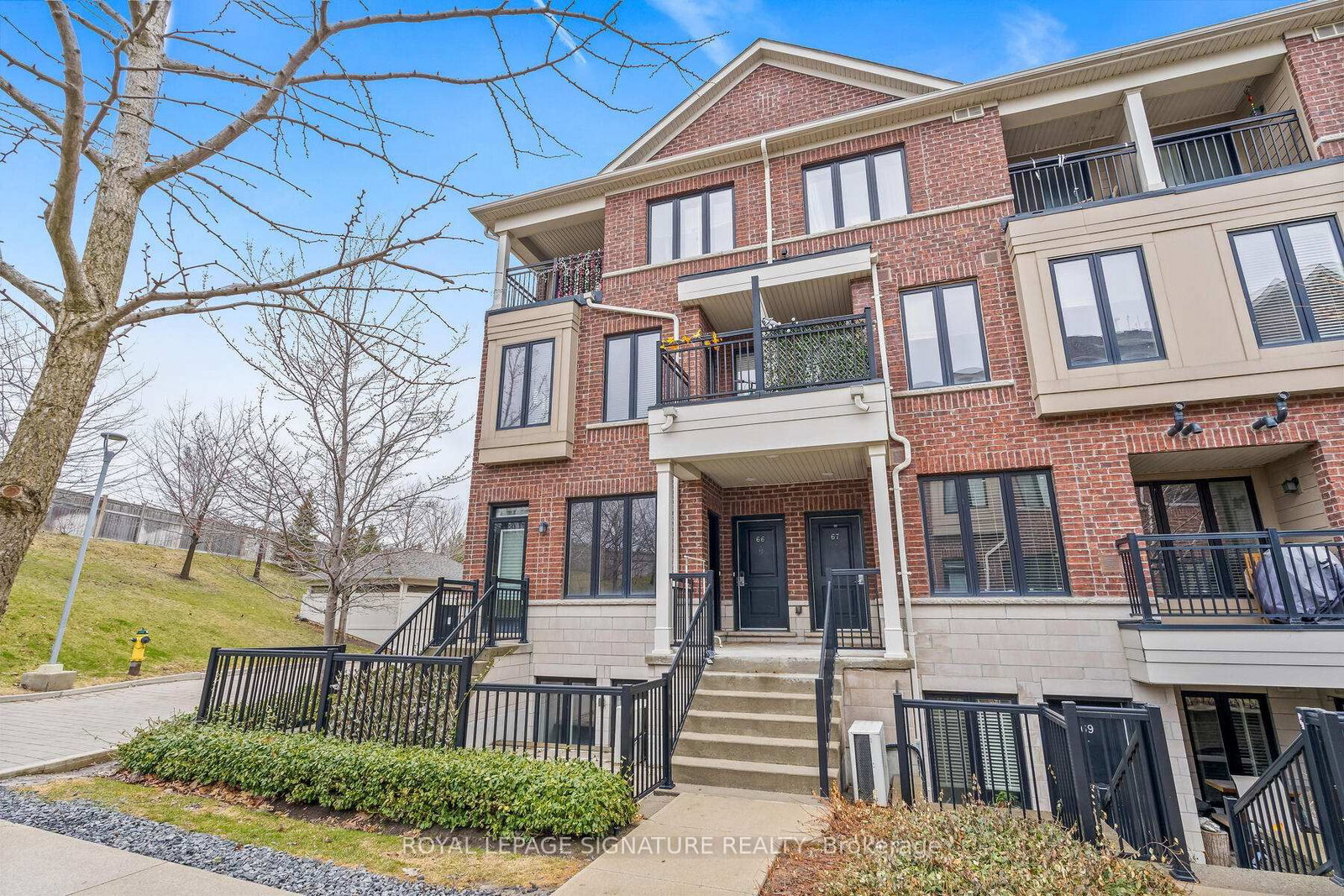Photo 5 of Unit 65, 130 Twenty Fourth St, Etobicoke, Long Branch — HOMEH