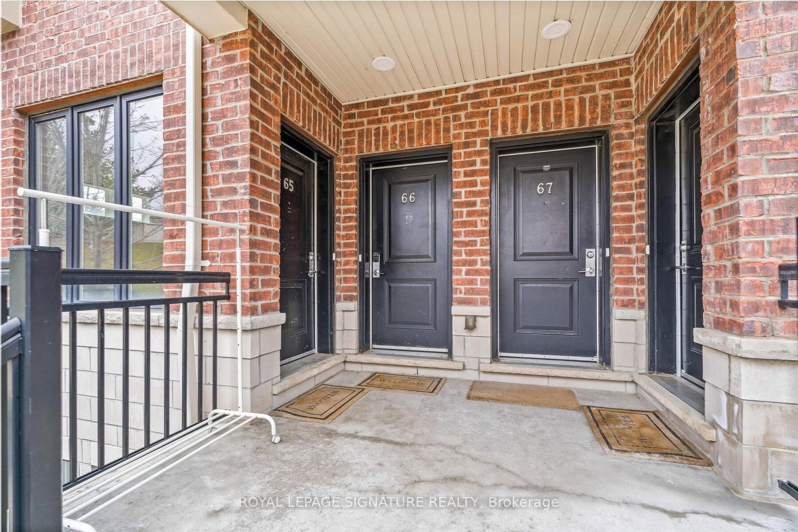 Photo 3 of Unit 65, 130 Twenty Fourth St, Etobicoke, Long Branch — HOMEH