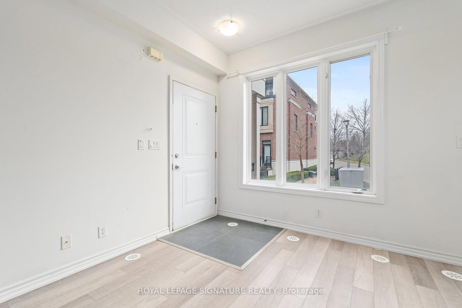 Photo 9 of Unit 65, 130 Twenty Fourth St, Etobicoke, Long Branch — HOMEH