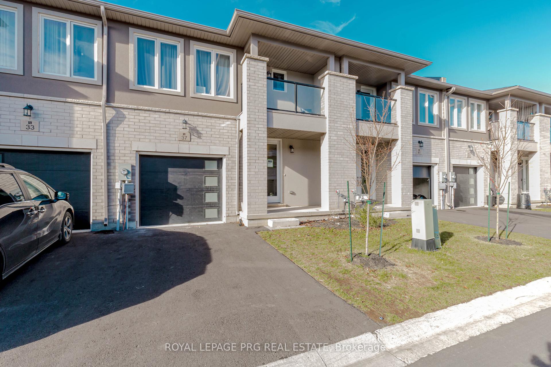Photo 3 of Unit 8, 37 Renfrew Trail, Welland, N. Welland — HOMEH