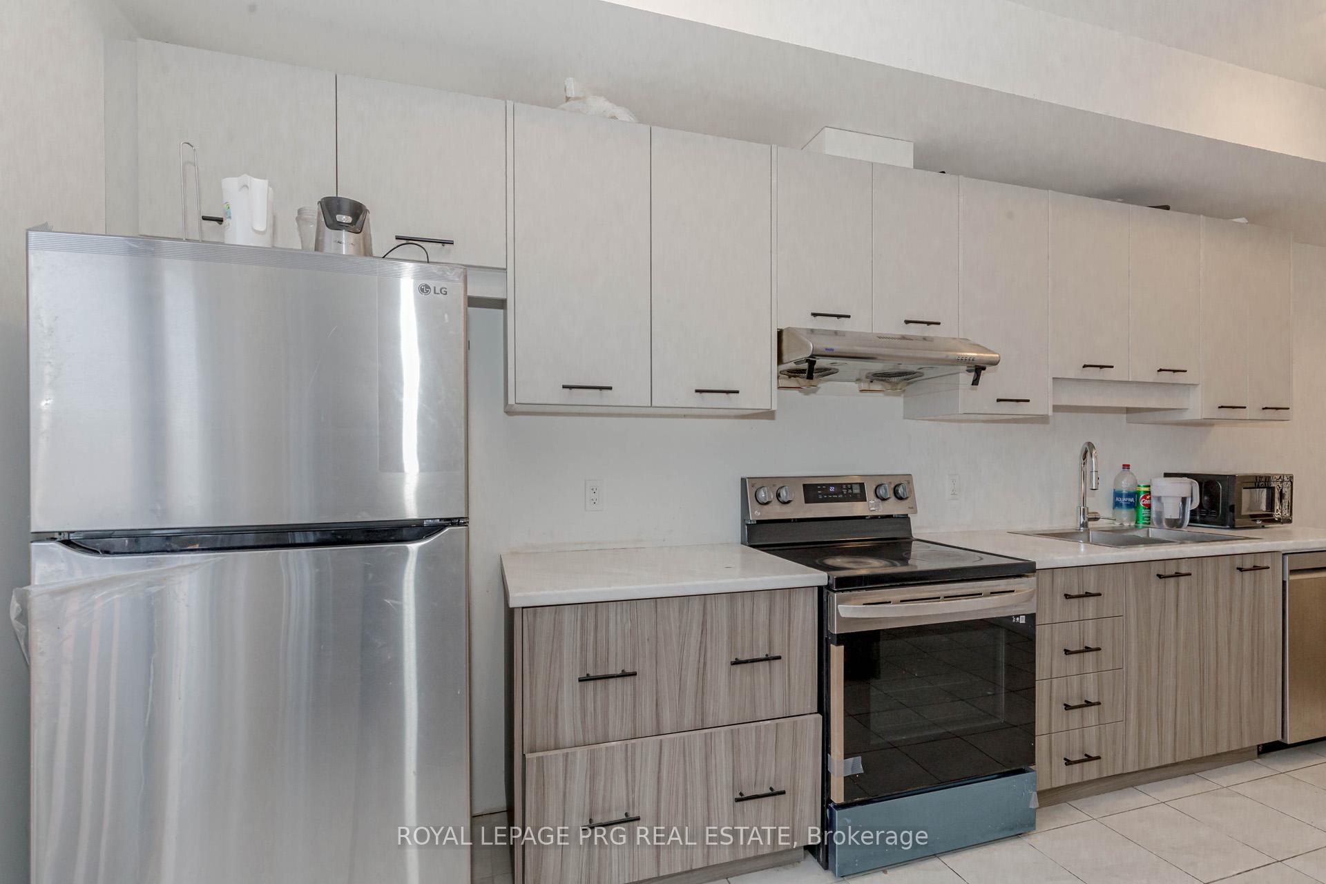 Photo 12 of Unit 8, 37 Renfrew Trail, Welland, N. Welland — HOMEH