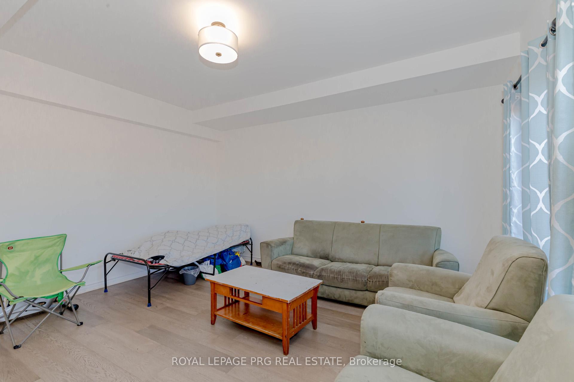 Photo 16 of Unit 8, 37 Renfrew Trail, Welland, N. Welland — HOMEH