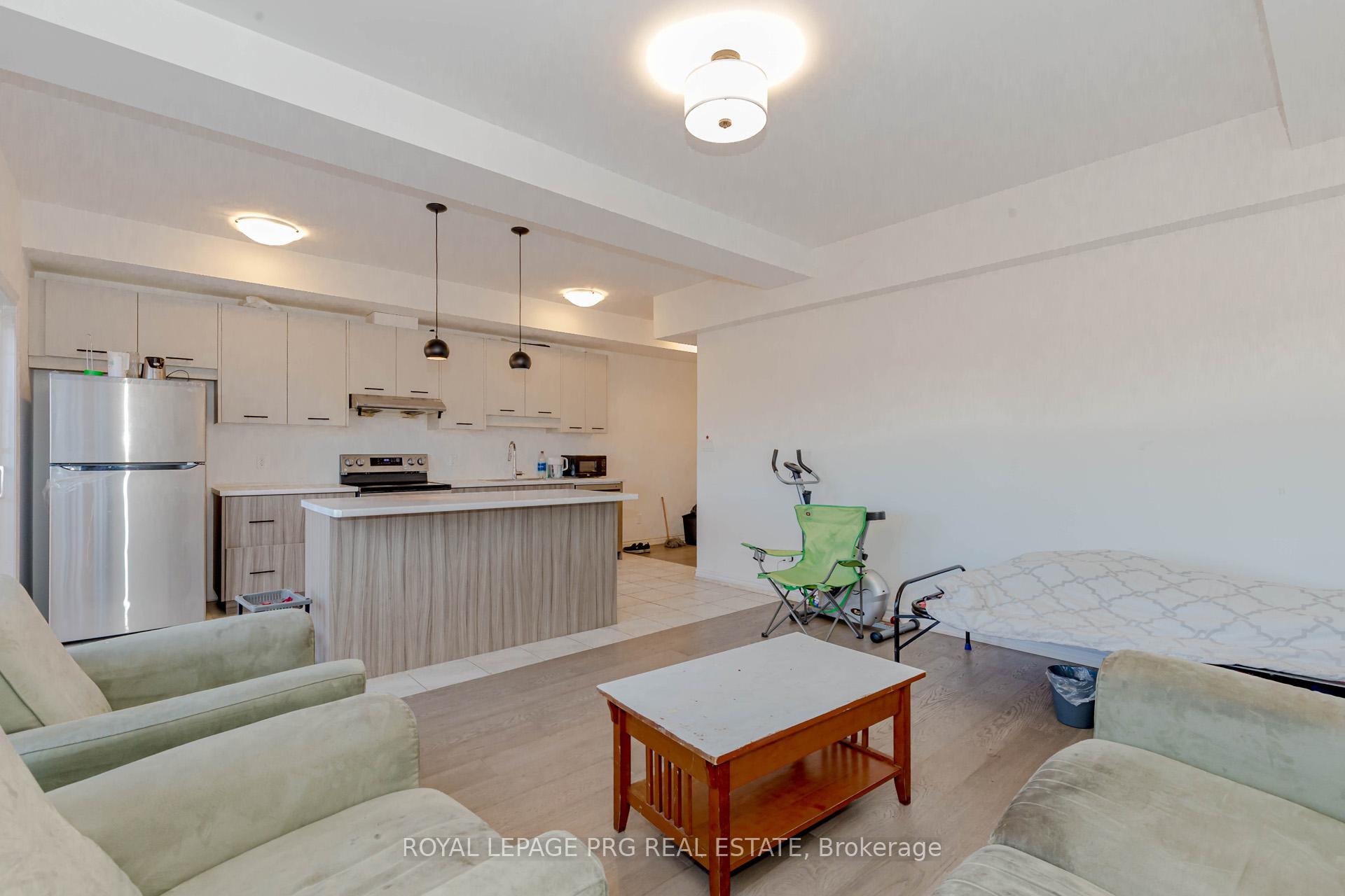 Photo 17 of Unit 8, 37 Renfrew Trail, Welland, N. Welland — HOMEH