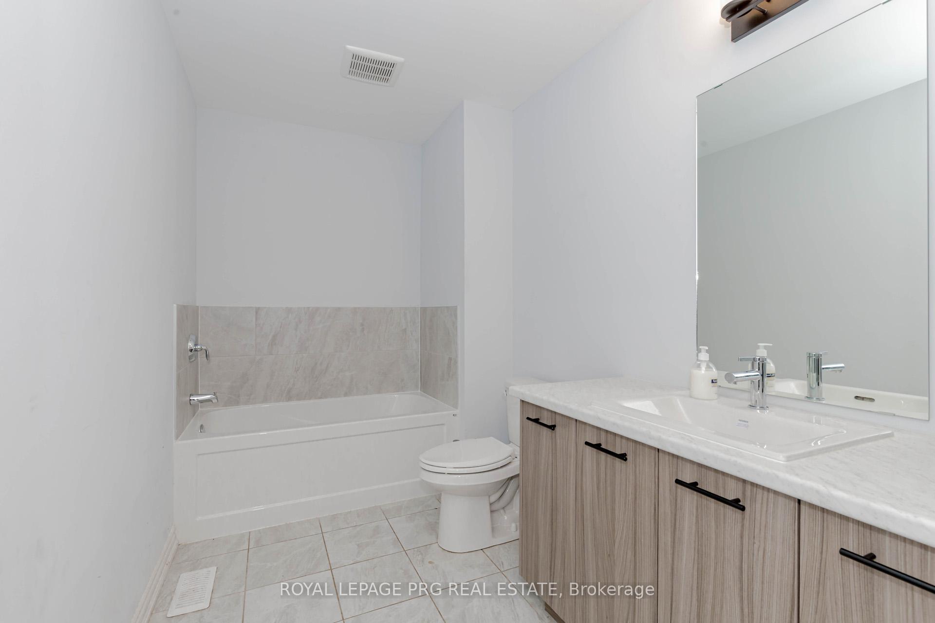 Photo 24 of Unit 8, 37 Renfrew Trail, Welland, N. Welland — HOMEH