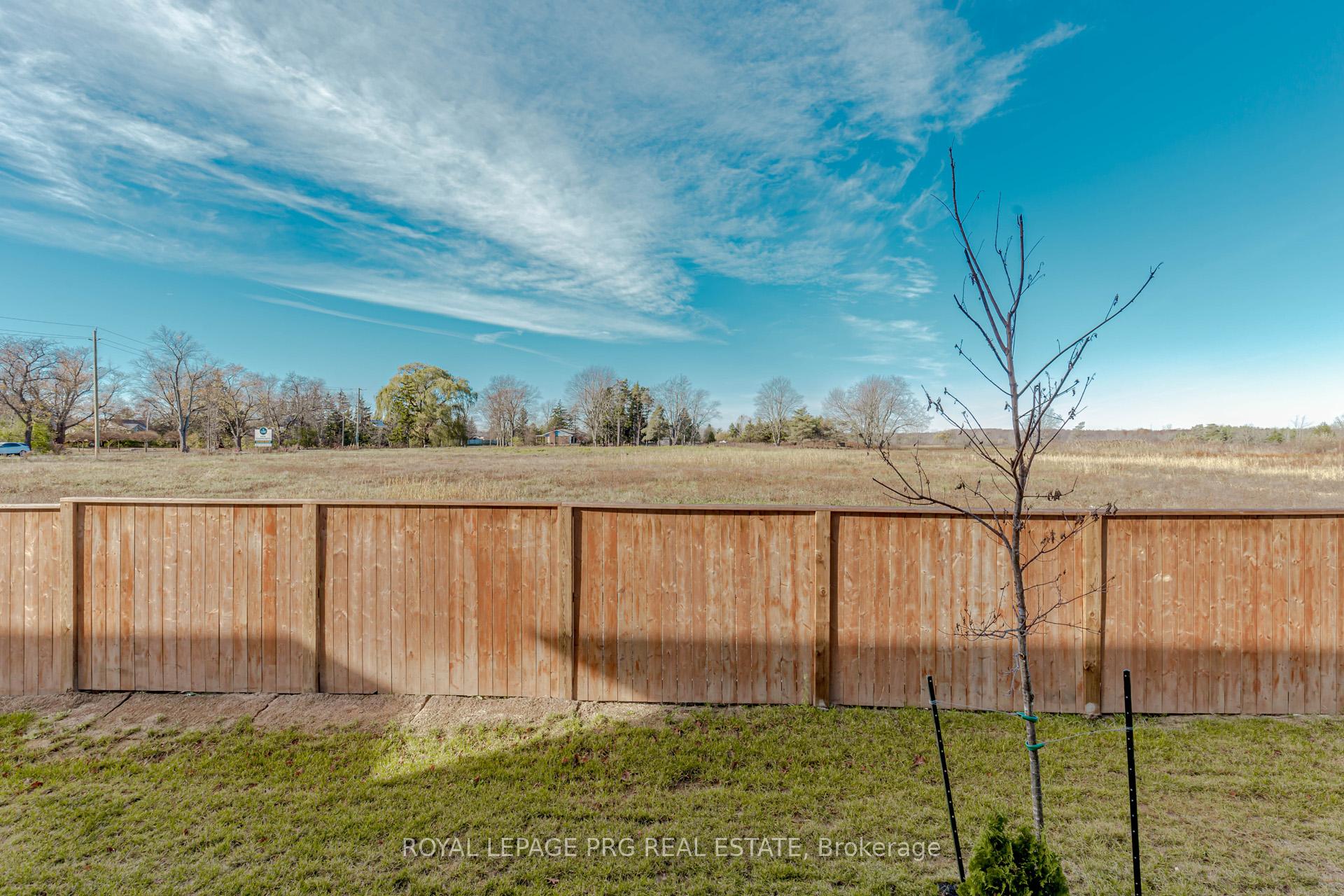 Photo 33 of Unit 8, 37 Renfrew Trail, Welland, N. Welland — HOMEH