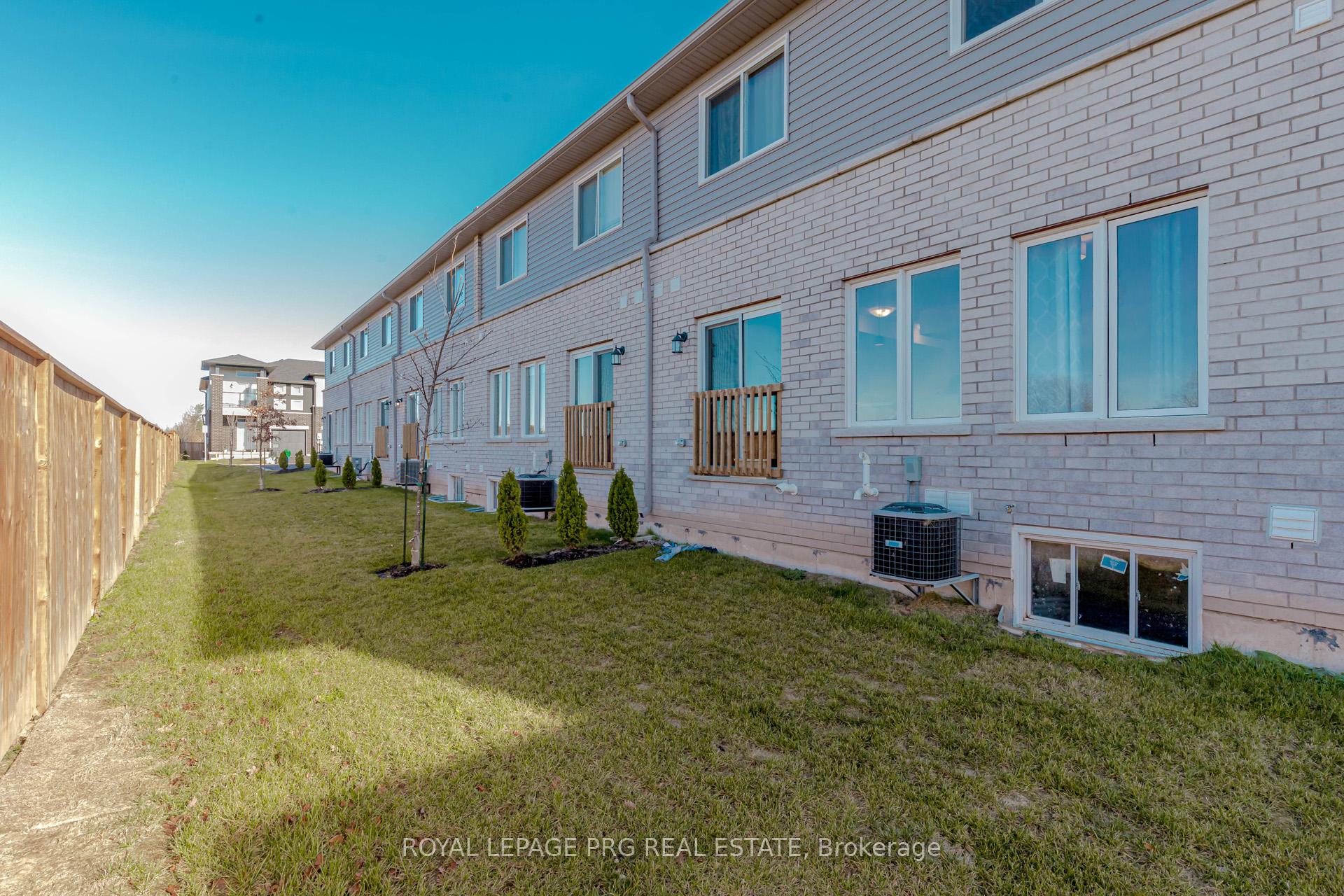Photo 36 of Unit 8, 37 Renfrew Trail, Welland, N. Welland — HOMEH