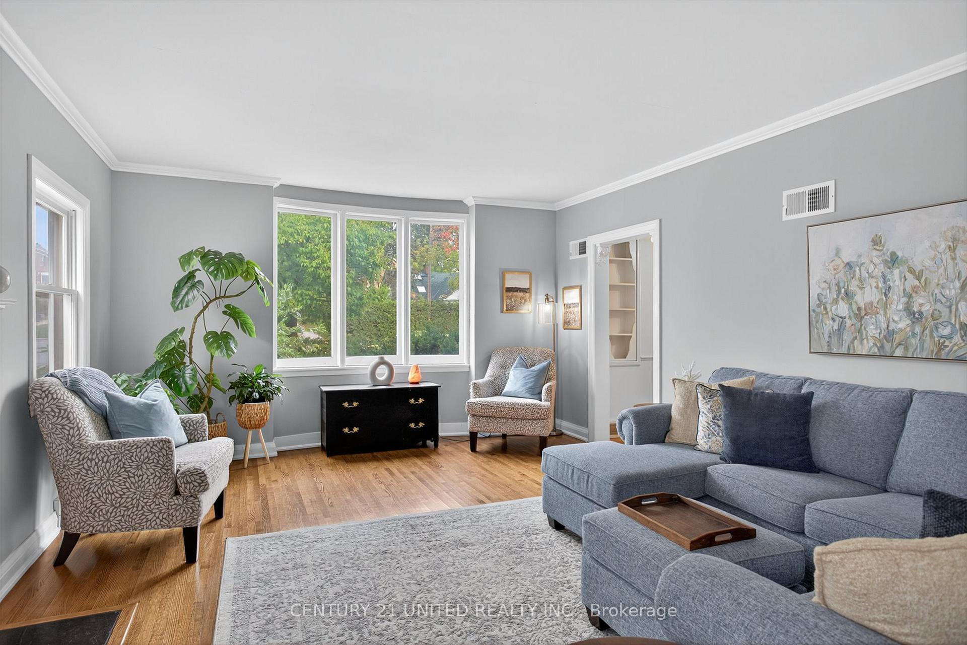 Photo 7 of 681 Weller Street, Peterborough, Town Ward 3 — HOMEH