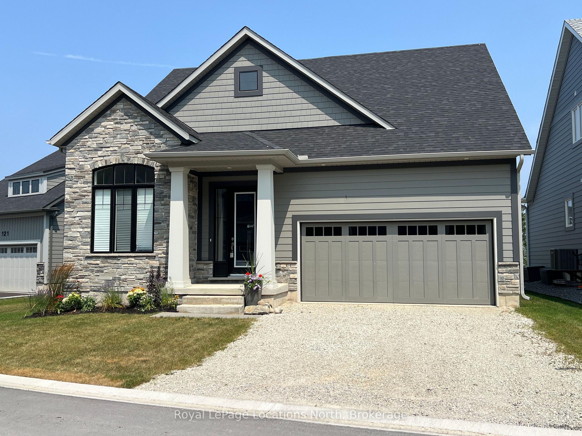 Photo 1 of 123 Beacon Drive, Blue Mountains — HOMEH
