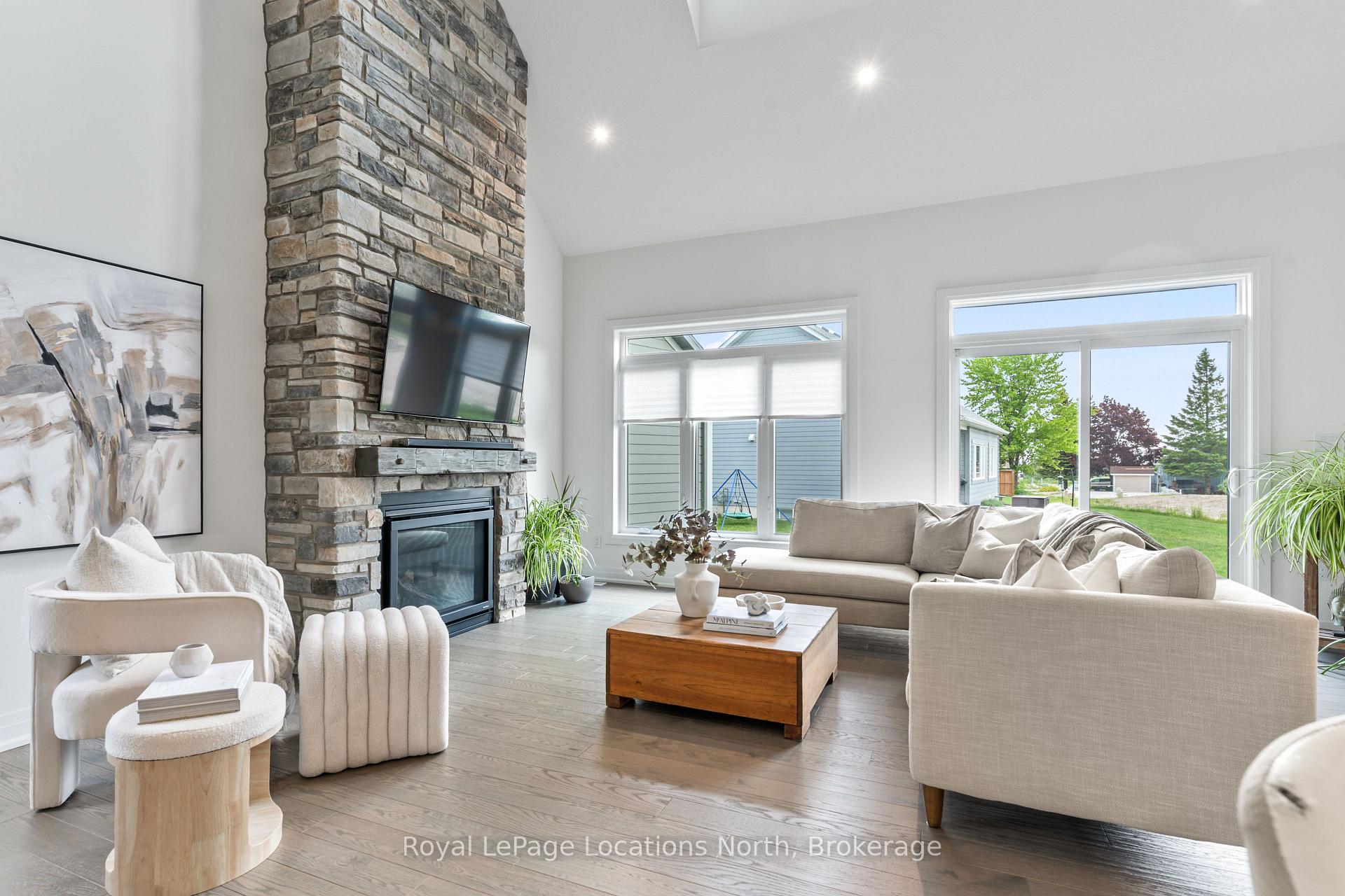 Photo 11 of 123 Beacon Drive, Blue Mountains — HOMEH