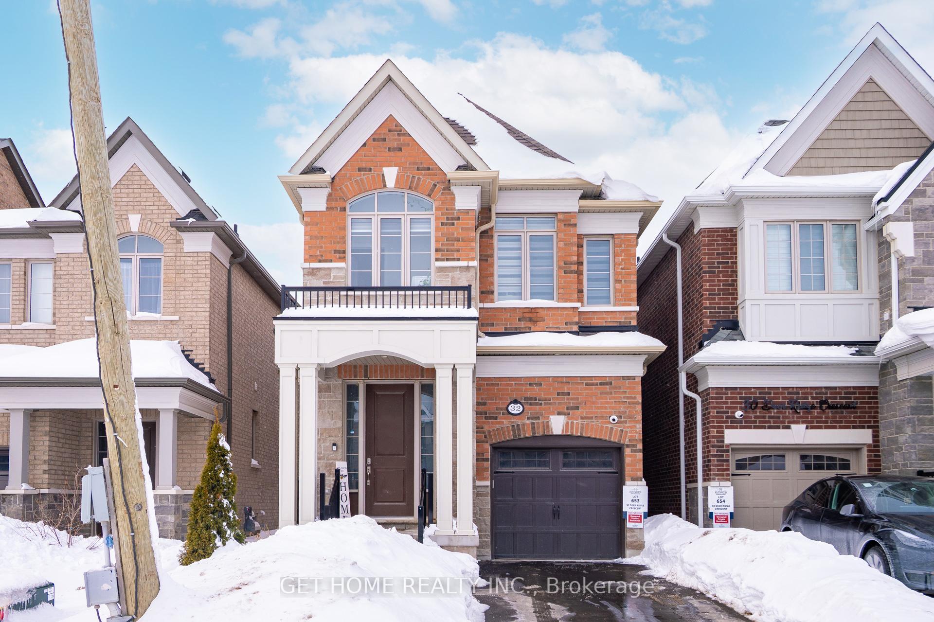 Photo 2 of 32 Deer Ridge Crescent, Whitby, Rural Whitby — HOMEH